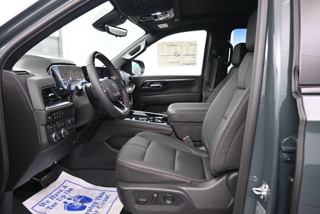 New 2026 Chevrolet Suburban RST w/ Advanced Technology Package AWD/4WD image 14