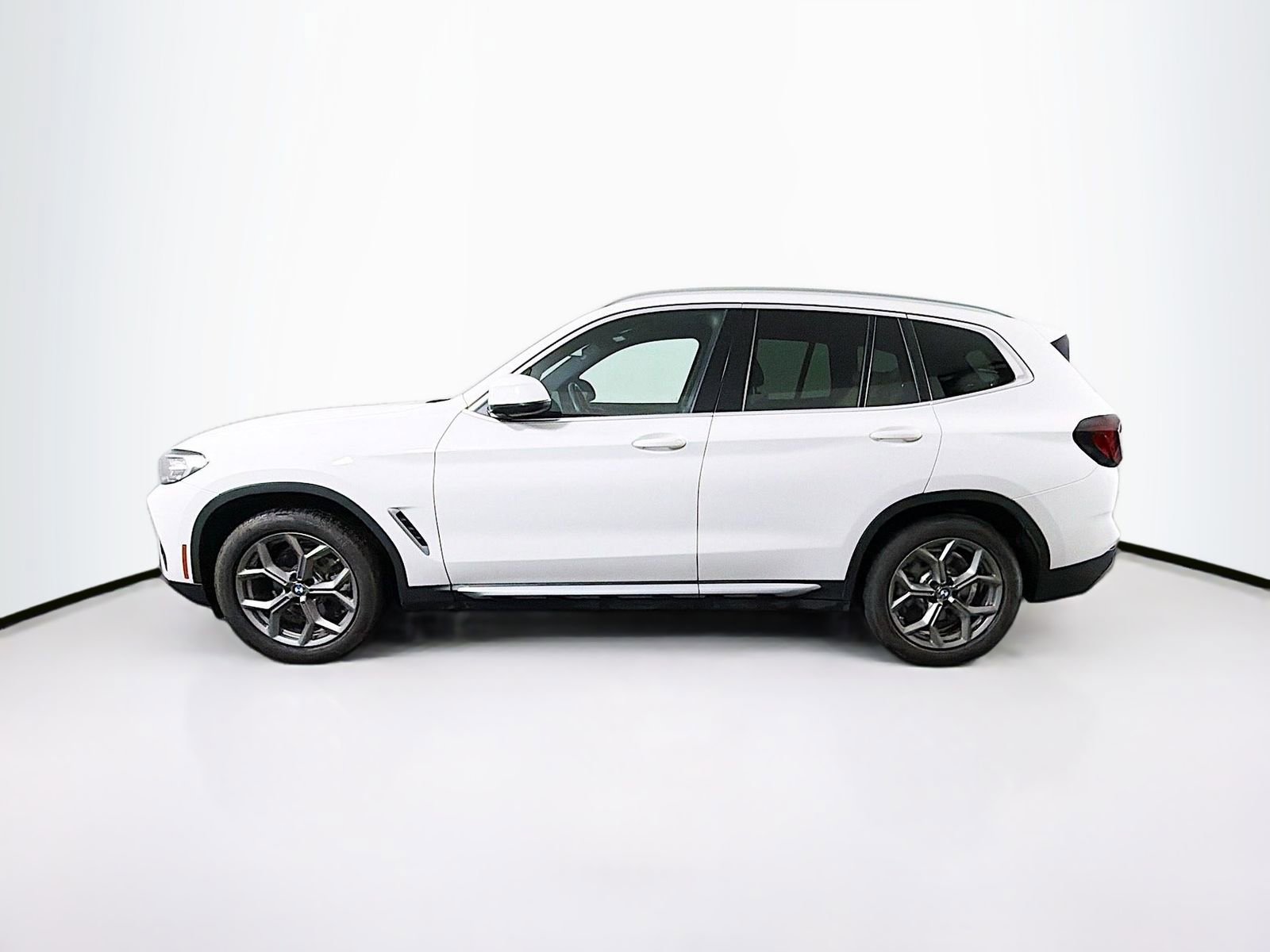 Used 2022 BMW X3 xDrive30i w/ Convenience Package image 4