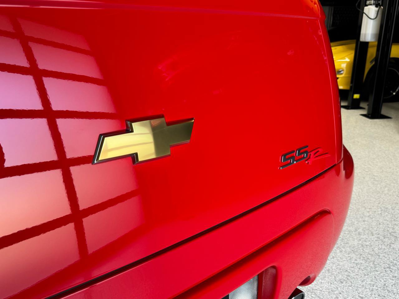 Used 2003 Chevrolet SSR w/ Preferred Equipment Group RWD image 45