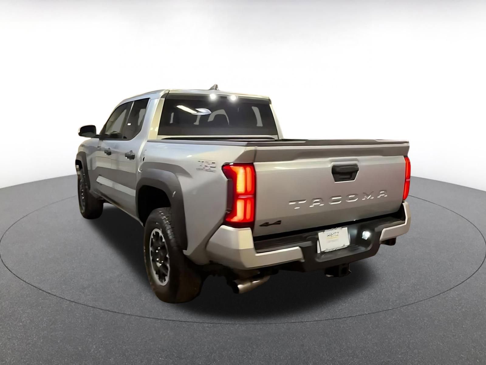 Used 2025 Toyota Tacoma TRD Off-Road image 11