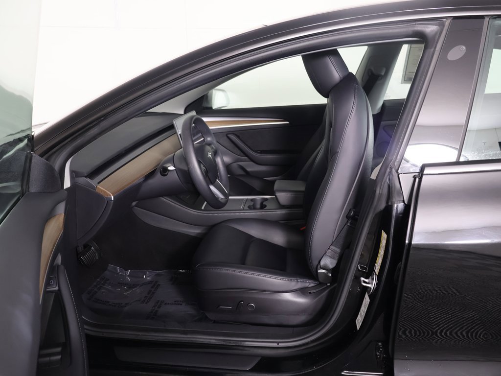 Used 2023 Tesla Model 3 Standard Range image 28