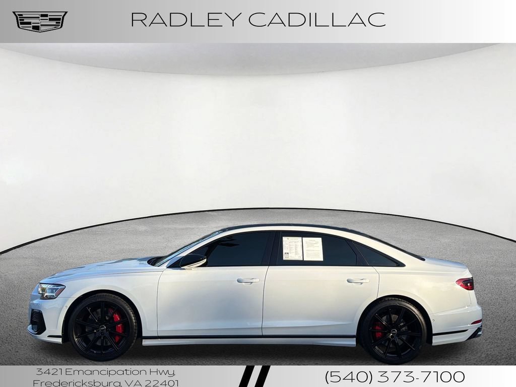 Used 2022 Audi S8 w/ S8 Comfort Plus Package AWD/4WD image 17