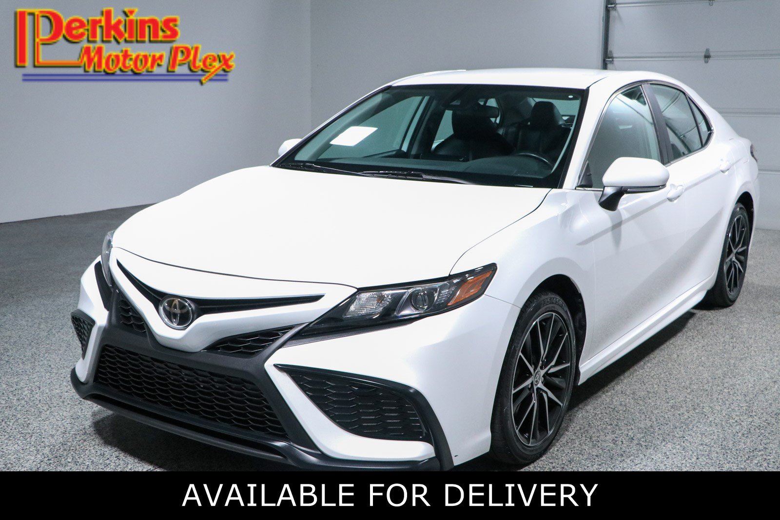 Used 2024 Toyota Camry SE