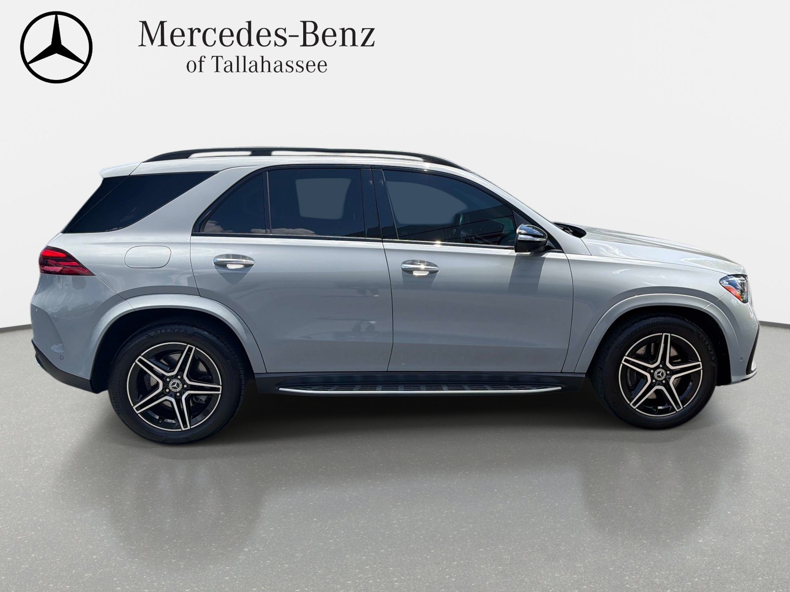 Certified 2024 Mercedes-Benz GLE 450e 4MATIC image 4