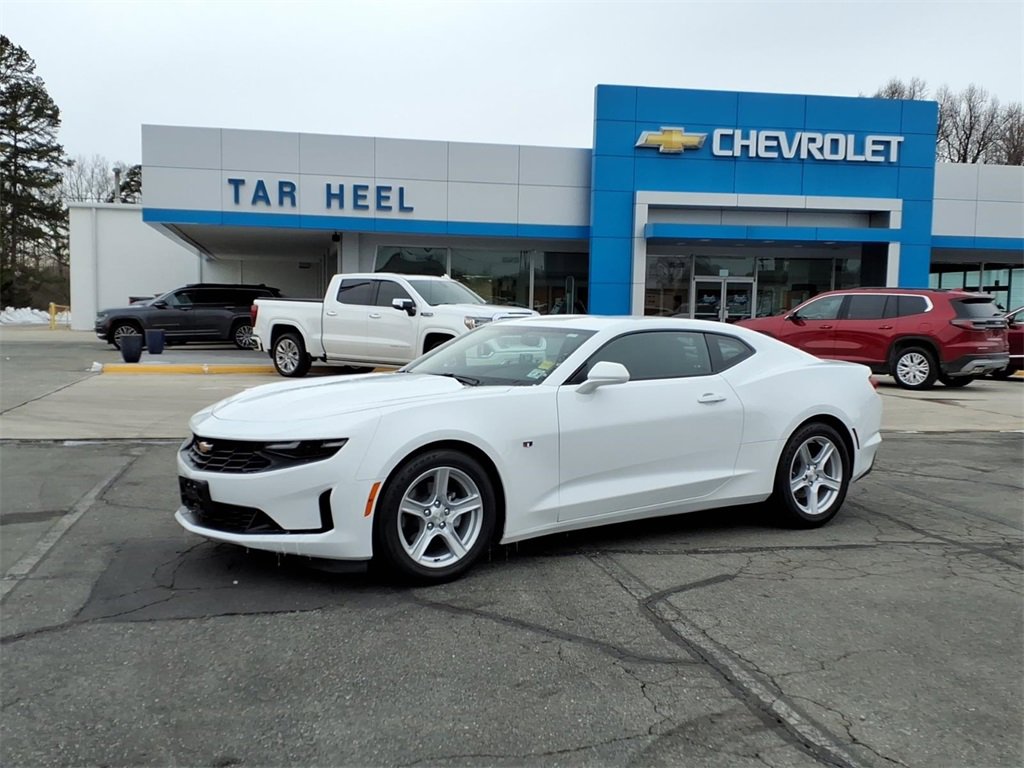 Used 2023 Chevrolet Camaro LT image 1