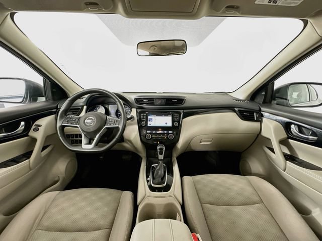 Used 2018 Nissan Rogue Sport SV w/ SV Technology Package AWD/4WD image 31