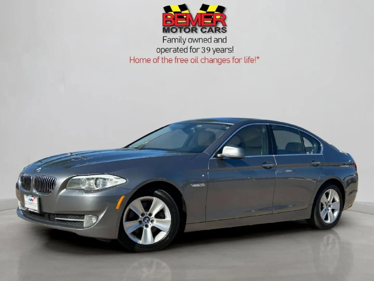 Used 2013 BMW 528i xDrive Sedan AWD/4WD image 1