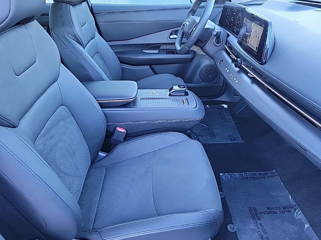 Used 2023 Nissan Ariya FWD image 16