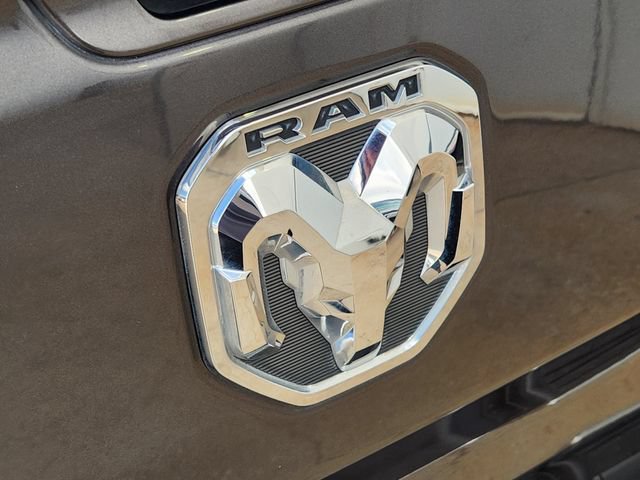 Used 2019 RAM 1500 Laramie RWD image 9