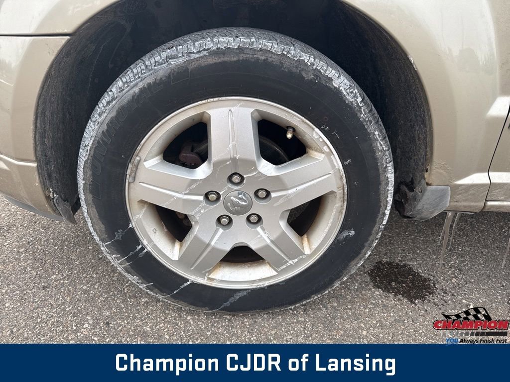 Used 2009 Dodge Caliber SXT image 7