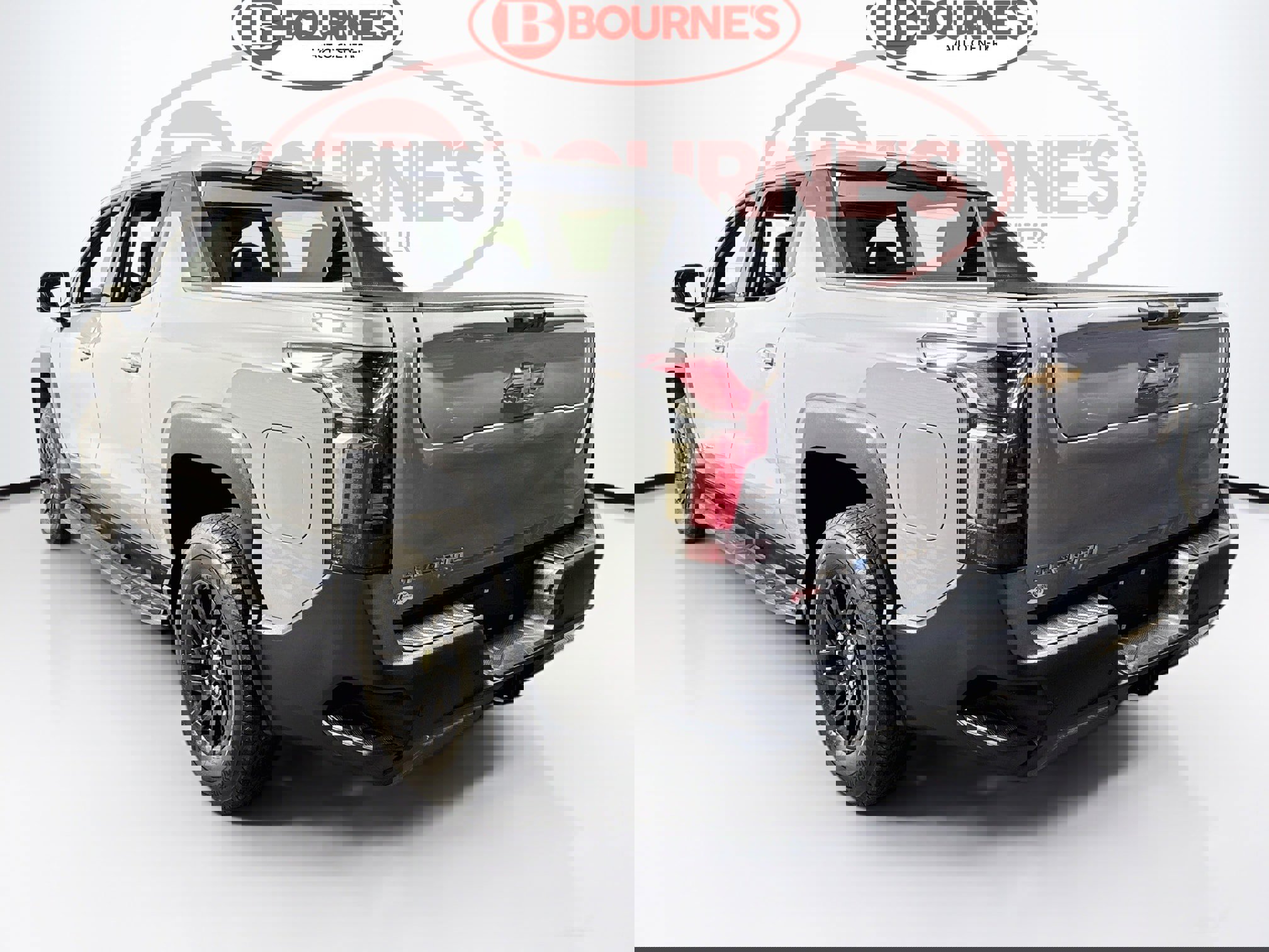 Used 2025 Chevrolet Silverado EV LT image 9