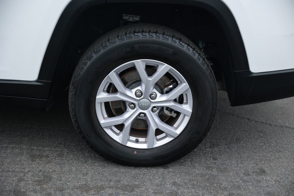 Used 2022 Jeep Grand Cherokee L Limited image 10