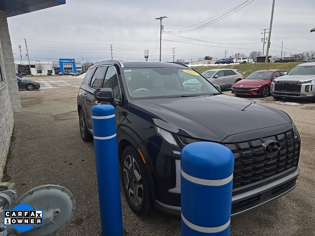 Used 2025 Hyundai Palisade Limited image 3