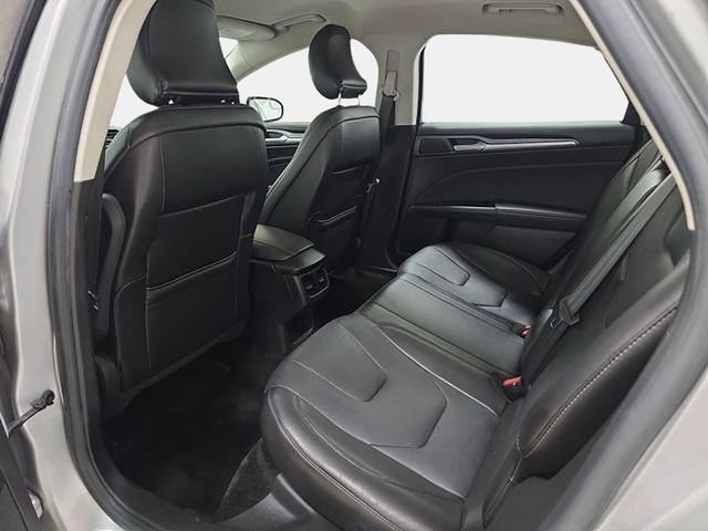 Used 2016 Ford Fusion Titanium FWD image 12