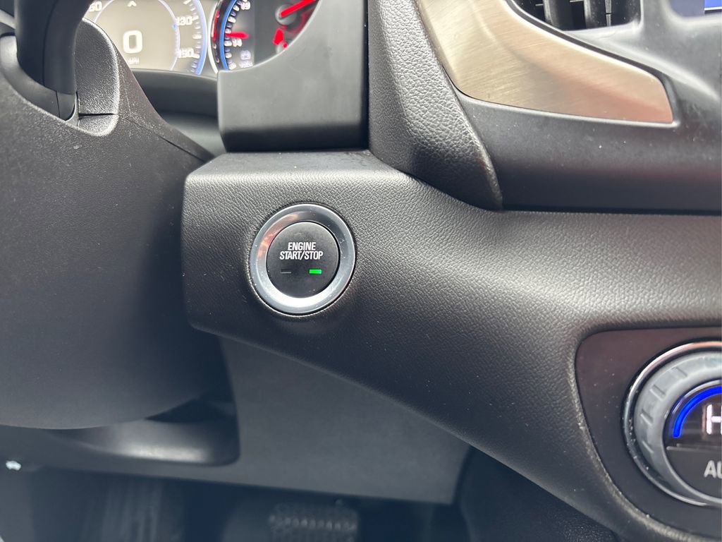 Used 2024 GMC Terrain Denali image 29