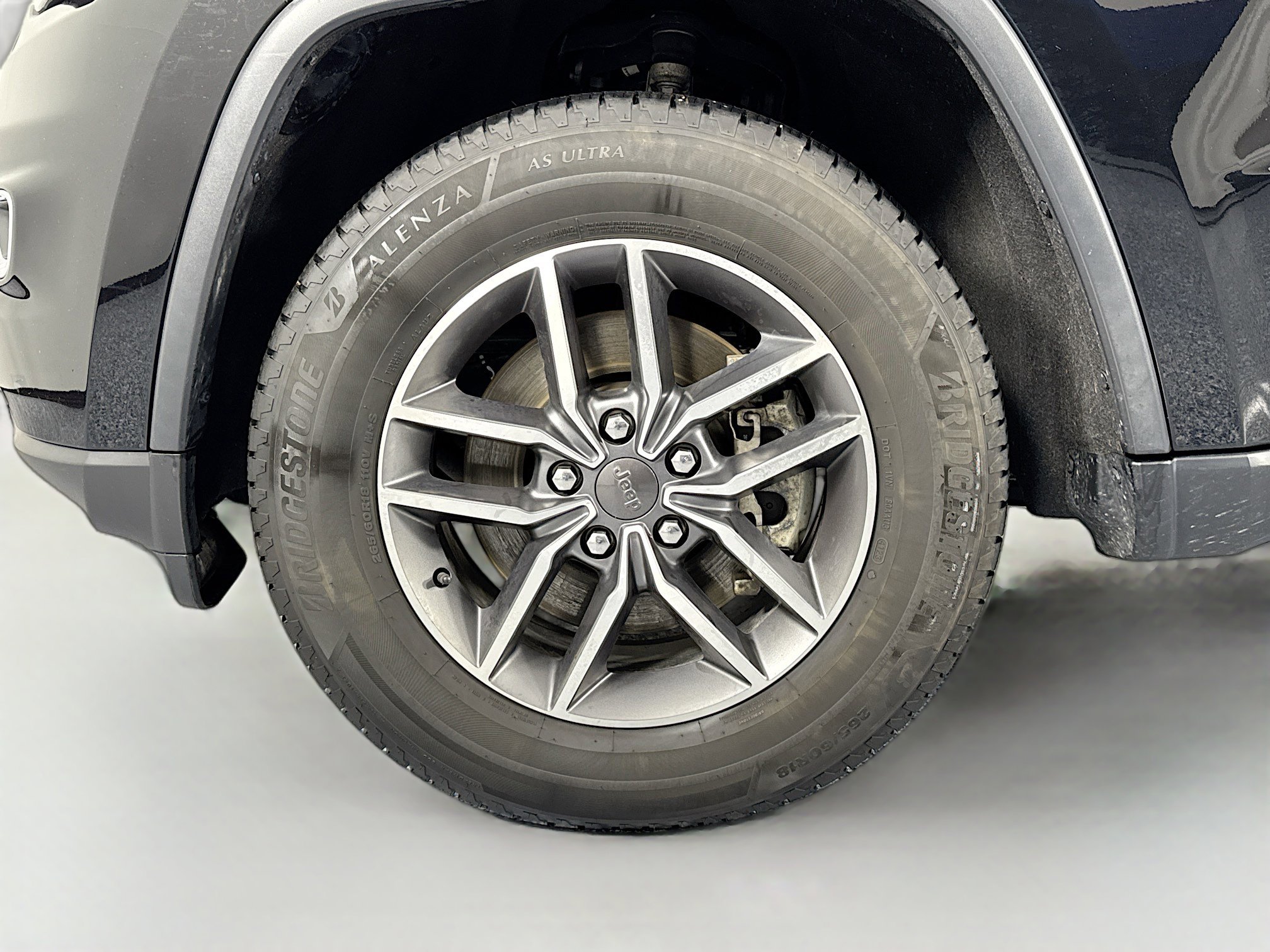 Used 2021 Jeep Grand Cherokee Limited image 32