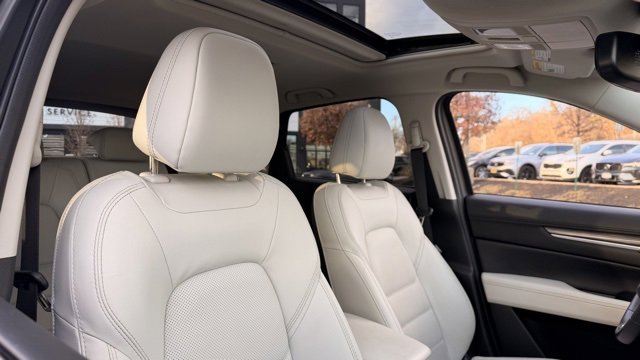 Used 2023 MAZDA CX-5 AWD 2.5 S w/ Premium Plus Pkg image 3