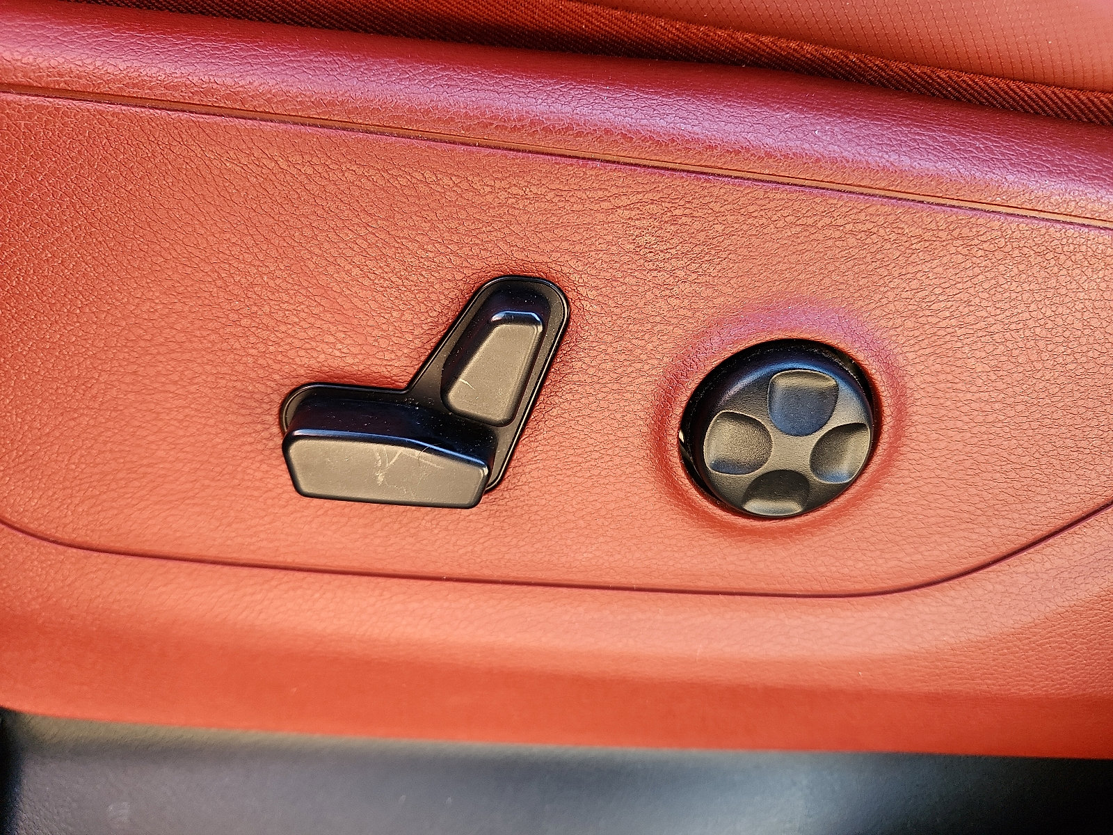 Used 2019 RAM 1500 Rebel image 12