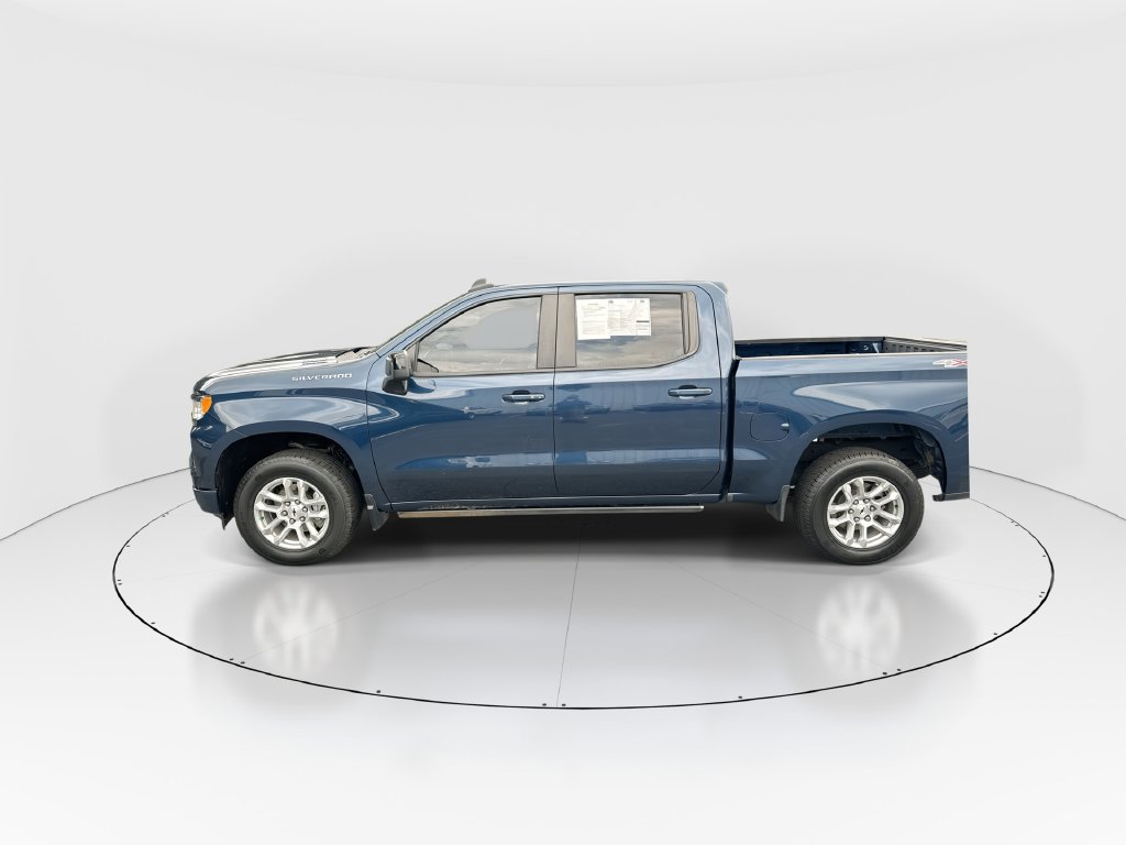 Used 2023 Chevrolet Silverado 1500 RST AWD/4WD image 5