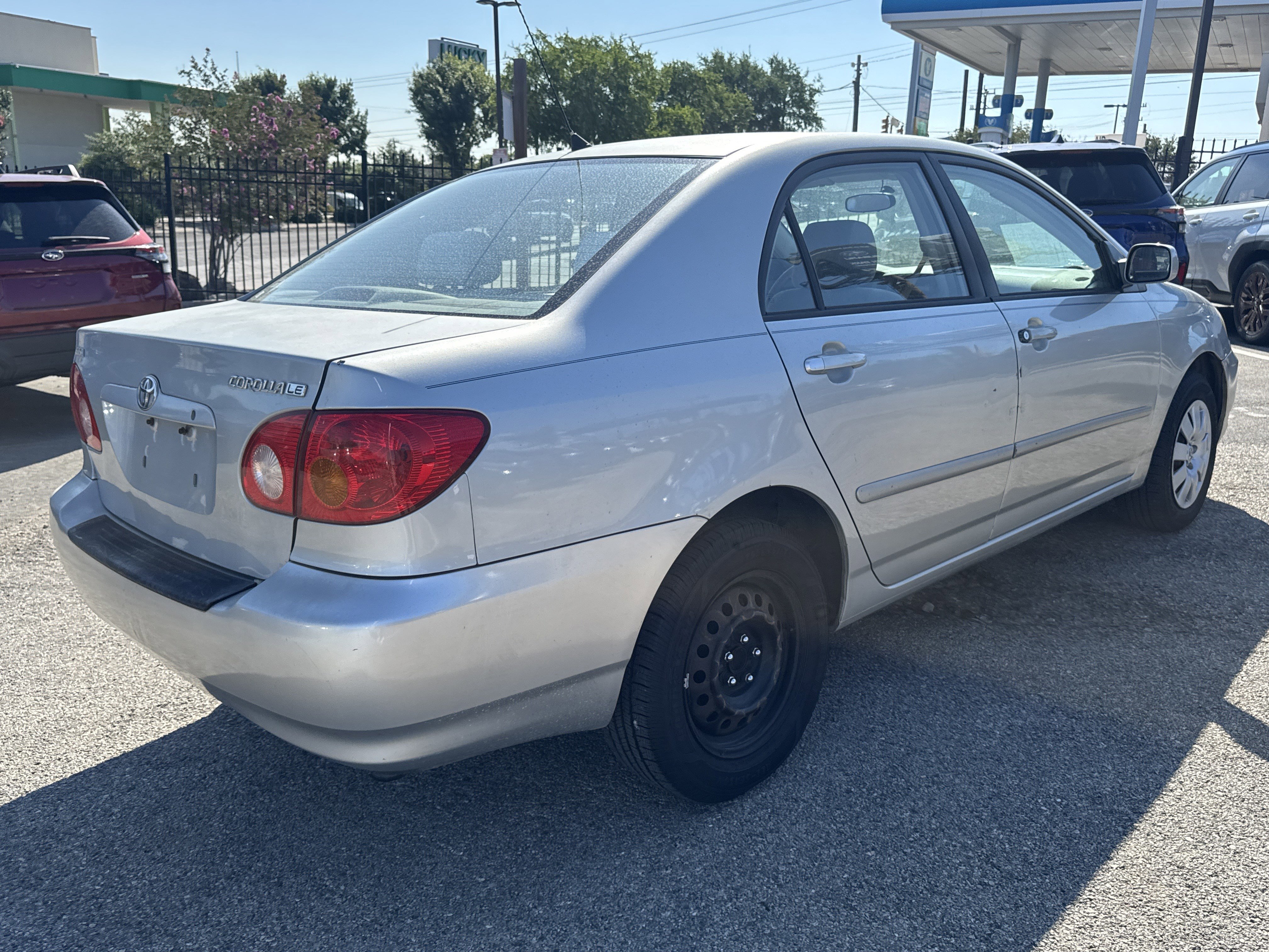 Used 2004 Toyota Corolla LE FWD image 5