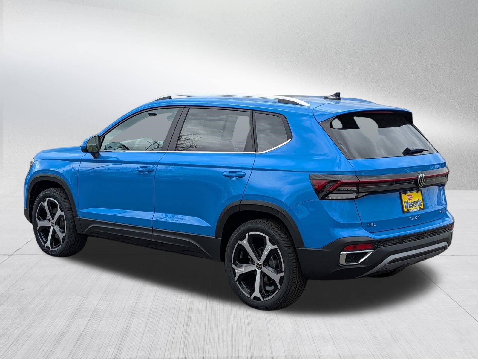 New 2026 Volkswagen Taos SEL AWD/4WD image 2