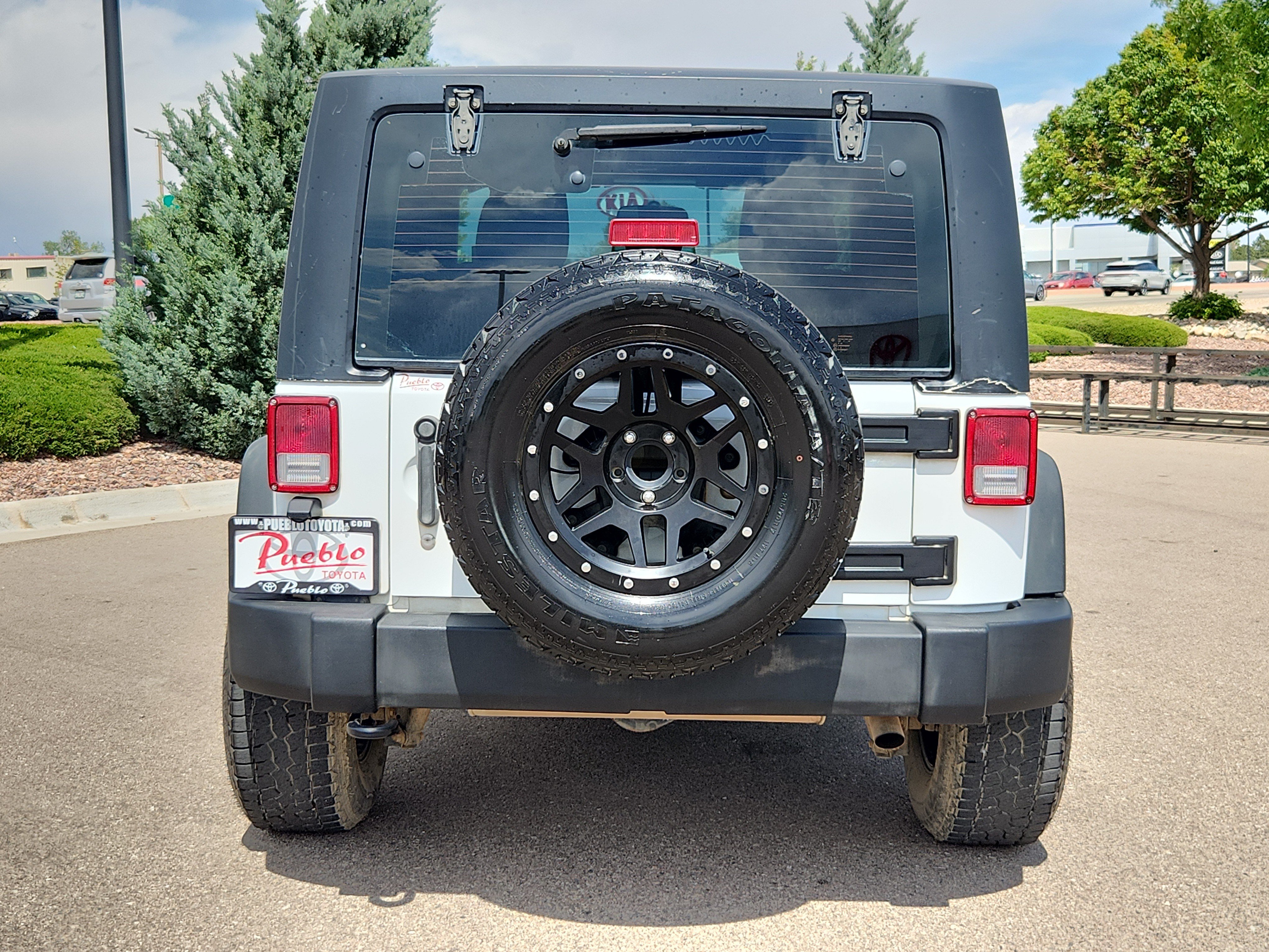 Used 2018 Jeep Wrangler Sport AWD/4WD image 14