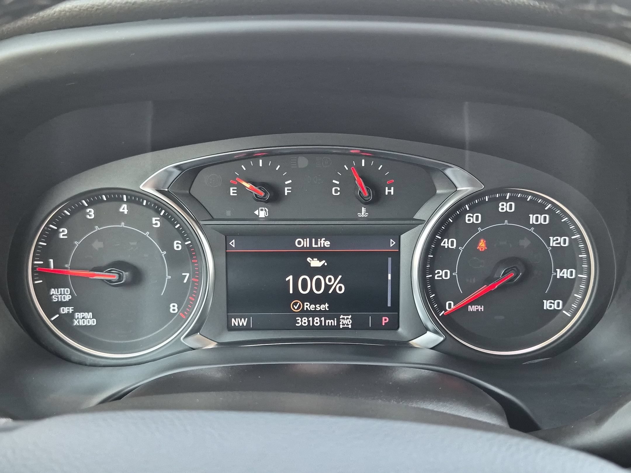 Used 2023 GMC Acadia SLT w/ Preferred Package AWD/4WD image 13