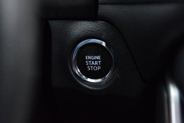 Used 2025 Toyota RAV4 XLE image 17