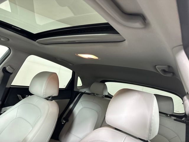 Certified 2022 Hyundai Kona Limited w/ Cargo Package image 12