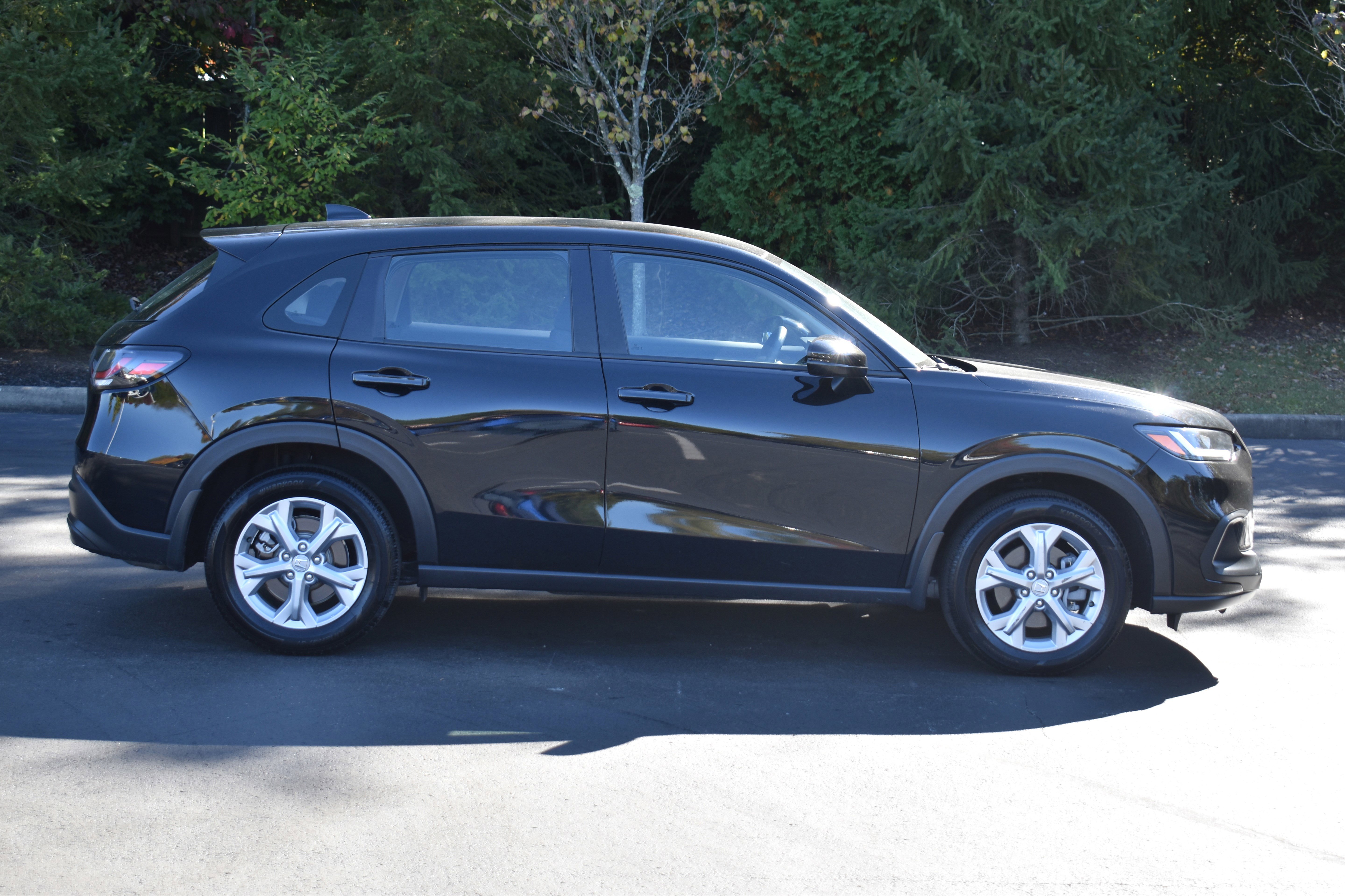 Certified 2024 Honda HR-V LX image 31