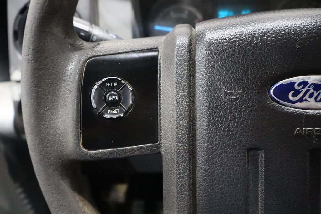 Used 2016 Ford F550 2WD Regular Cab Super Duty image 16