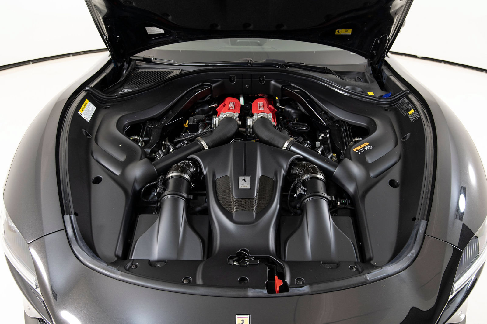Certified 2022 Ferrari Roma RWD image 30