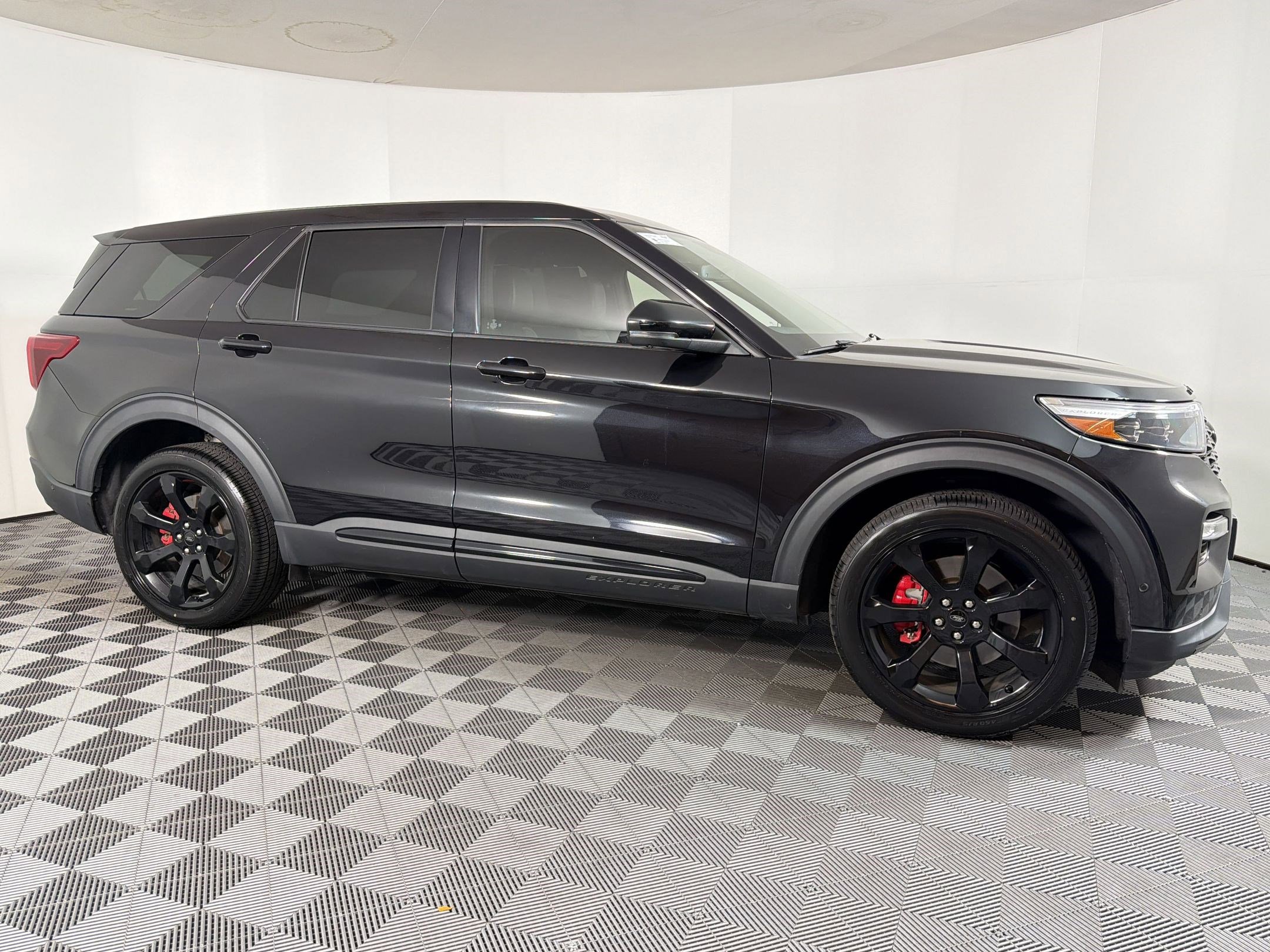 Used 2022 Ford Explorer ST w/ Equipment Group 401A AWD/4WD image 7
