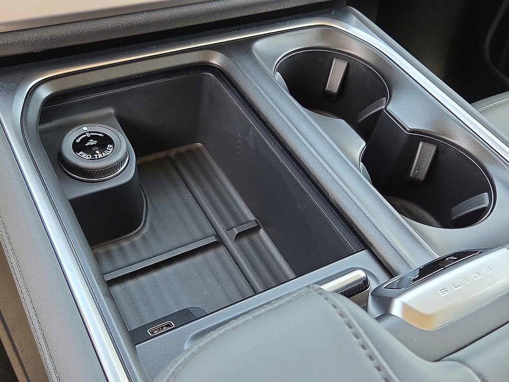 New 2026 Ford Expedition Active image 21