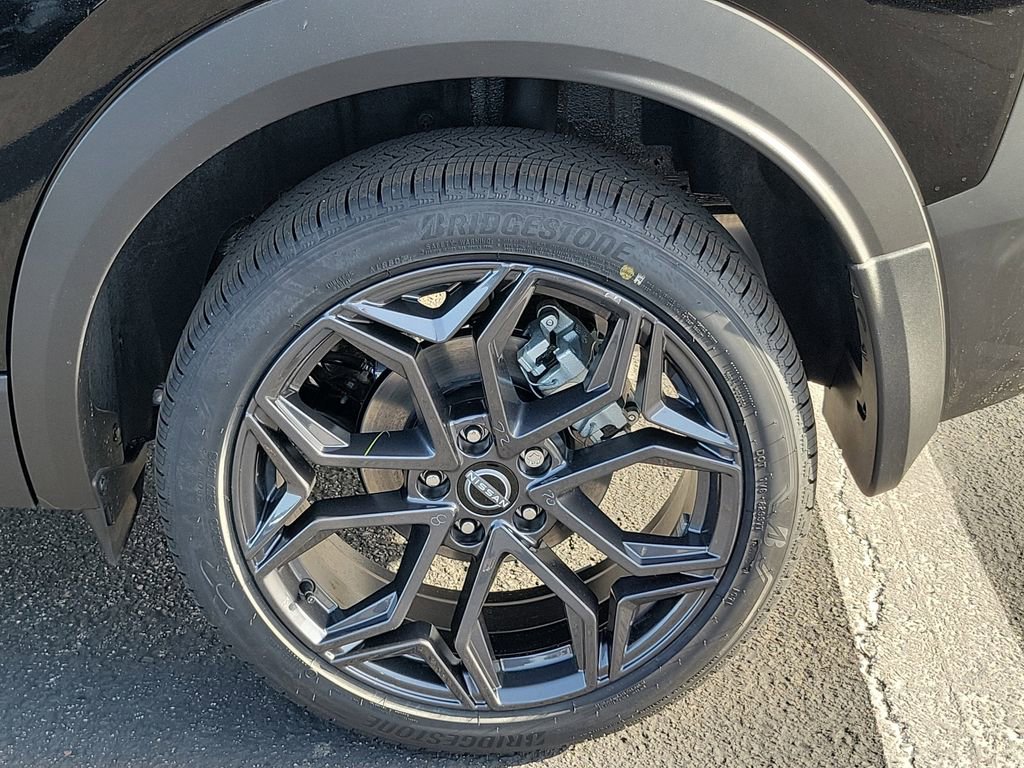 New 2026 Nissan Kicks SR FWD image 4