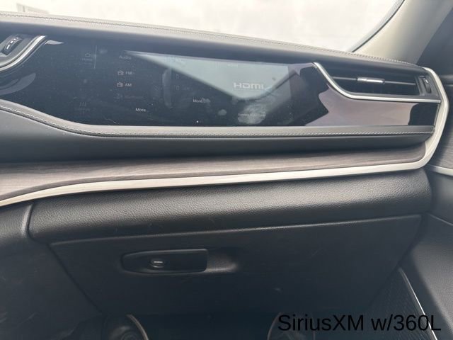 Used 2022 Jeep Grand Cherokee Limited 4xe image 28