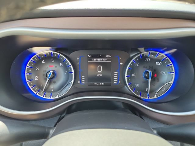 Used 2023 Chrysler Voyager LX FWD image 23