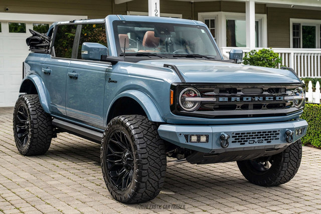 Used 2023 Ford Bronco Outer Banks image 12
