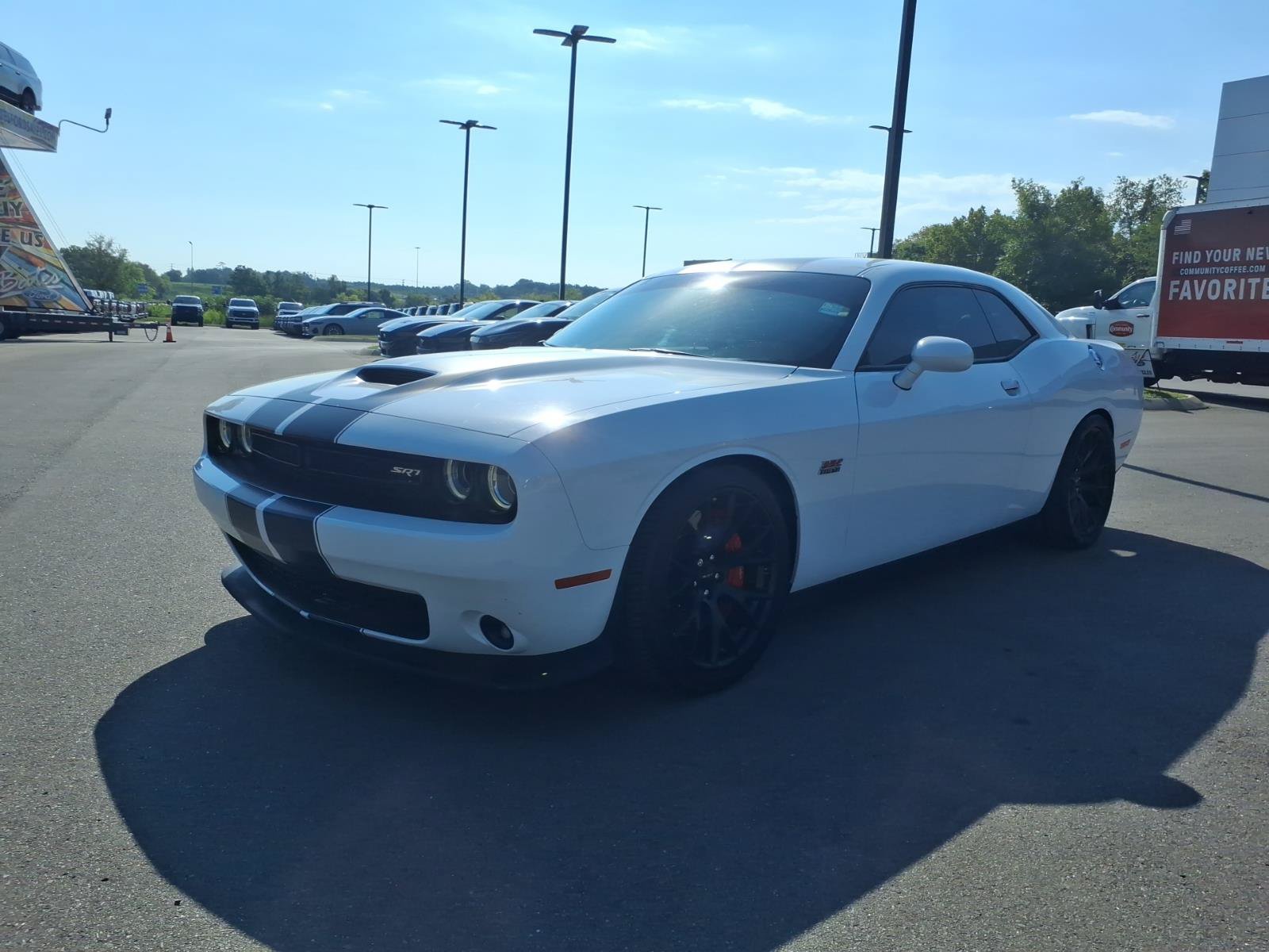 Used 2016 Dodge Challenger SRT w/ Technology Group RWD image 7