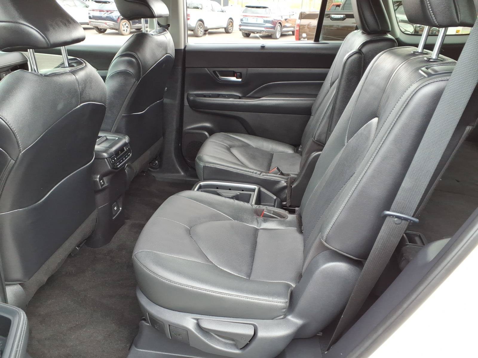 Certified 2024 Toyota Grand Highlander AWD image 10