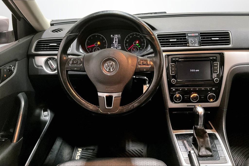 Used 2012 Volkswagen Passat 2.5 SE image 8