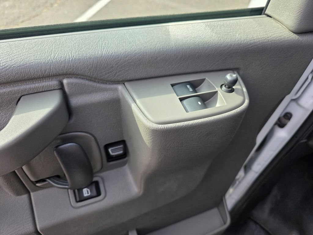 Used 2024 Chevrolet Express 2500 Work Van w/ Driver Convenience Package image 12