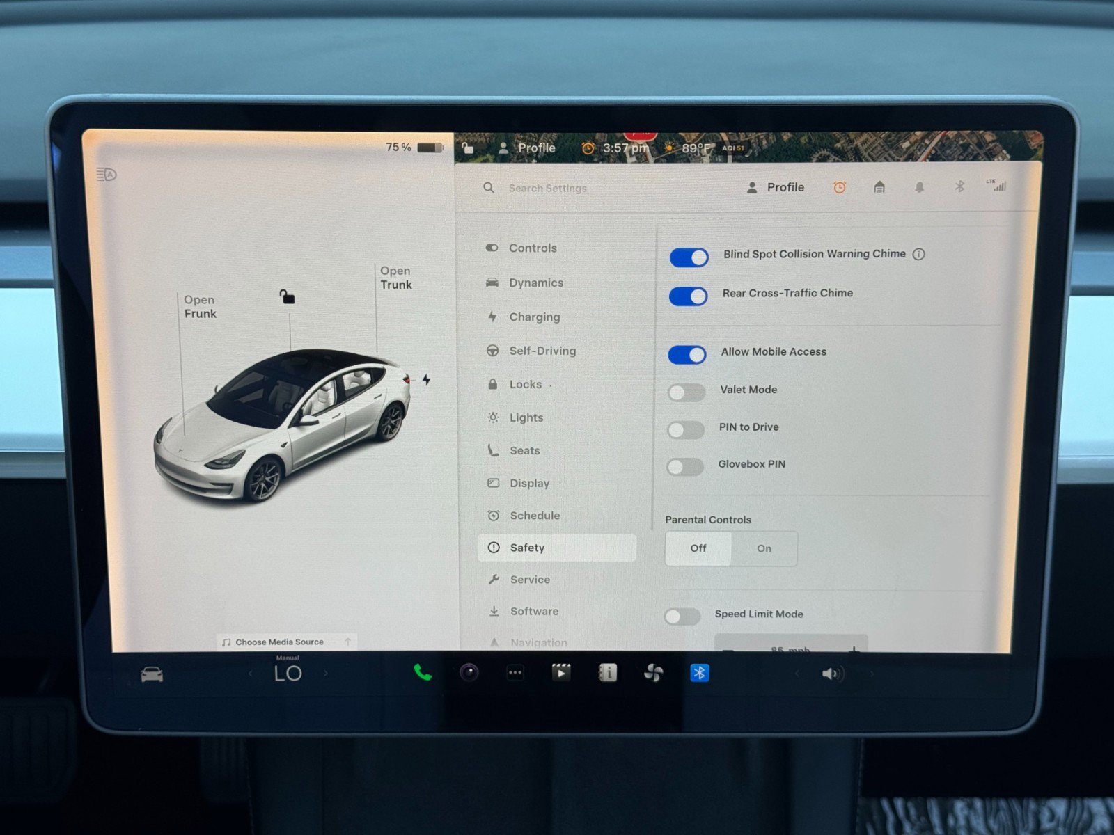 Used 2021 Tesla Model 3 Standard Range Plus image 28