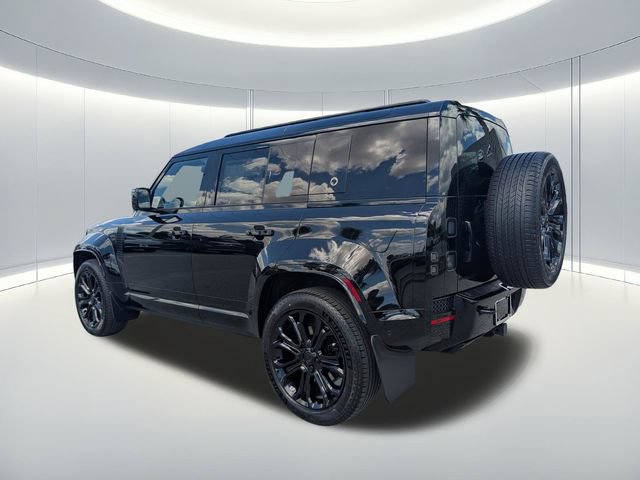 New 2026 Land Rover Defender 110 OCTA AWD/4WD image 3