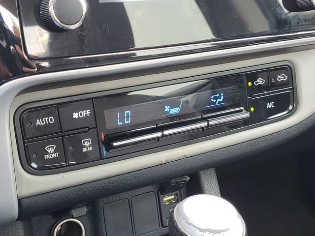 Used 2018 Toyota Corolla LE FWD image 21