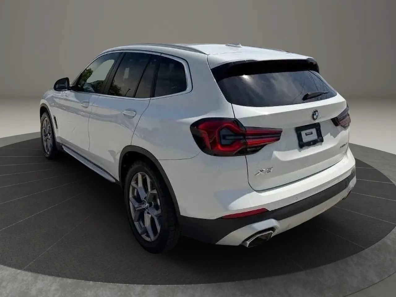 Used 2022 BMW X3 xDrive30i w/ Premium Package 2 AWD/4WD image 5