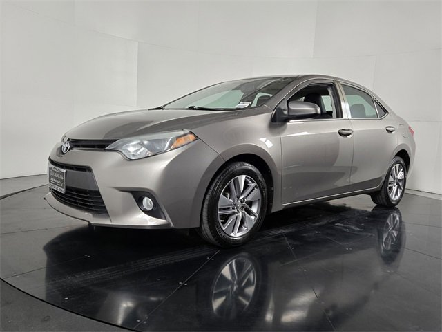 Used 2015 Toyota Corolla LE image 2