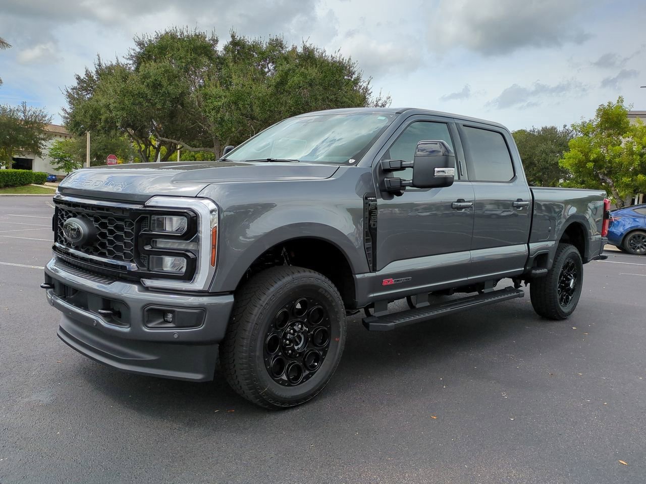 New 2026 Ford F350 4x4 Crew Cab Super Duty image 8