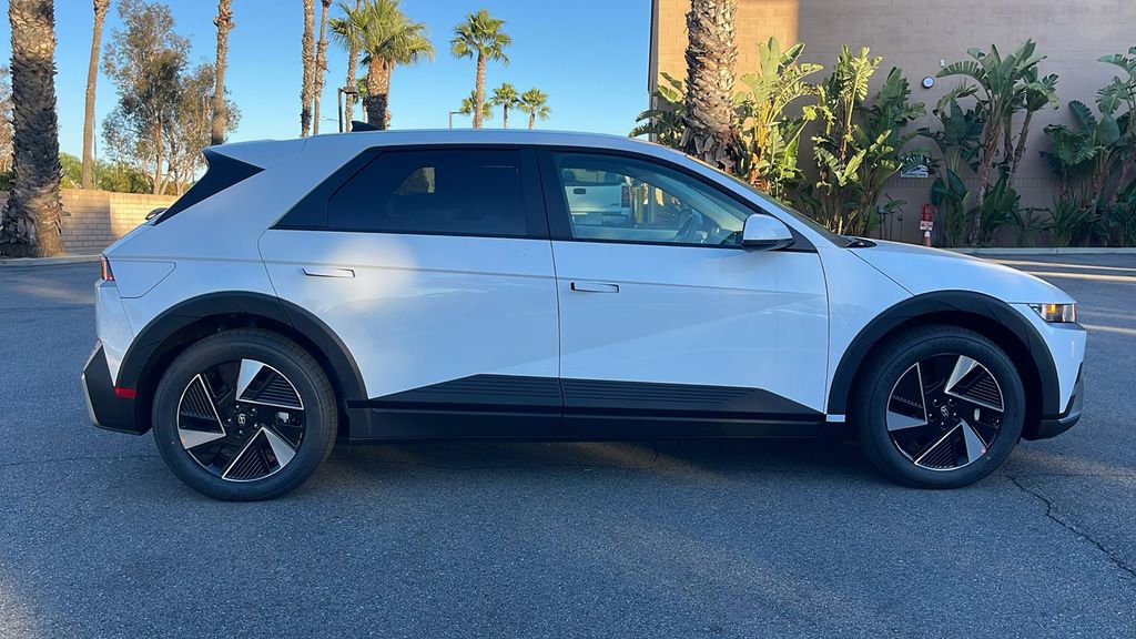 New 2026 Hyundai Ioniq 5 SE image 6