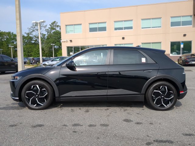 New 2023 Hyundai Ioniq 5 SEL w/ Cargo Package AWD/4WD image 8